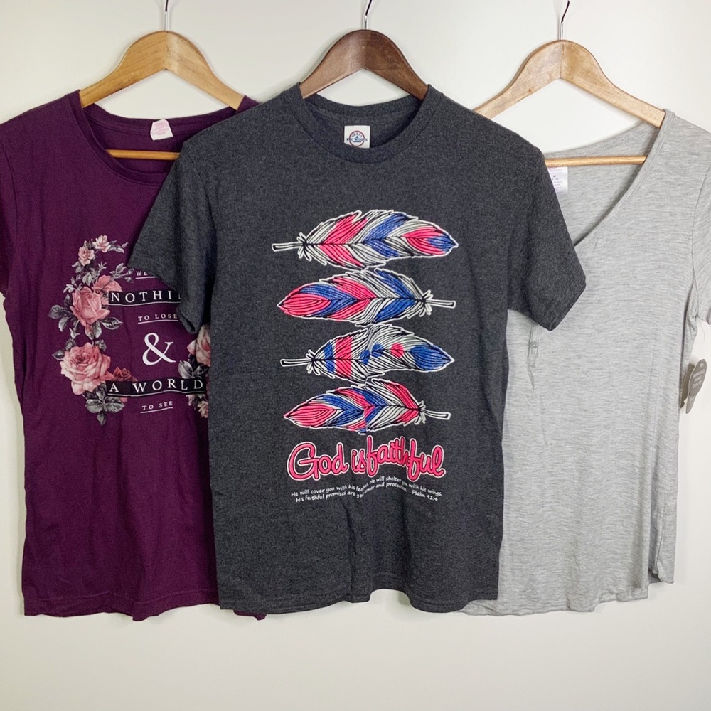 Bundle of T-shirts size small